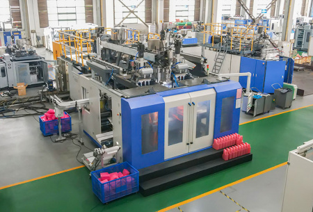 HSE-12L экструзионно-выдувная машина